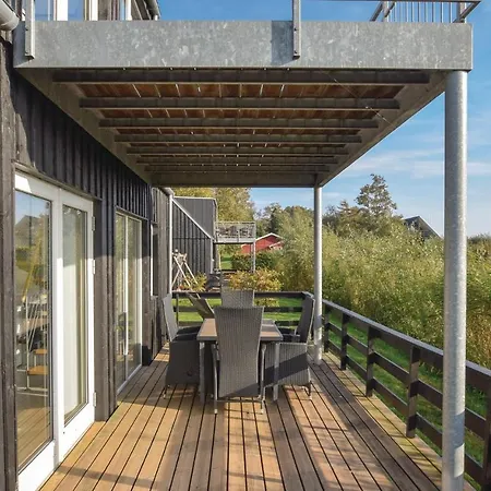 Ferienhaus Three-bedroom In *